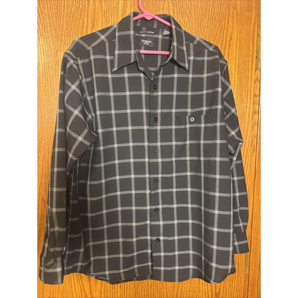 Haggar Button Up Luxury Microfiber Shirt Men's Medium White with‎ Black Plaid